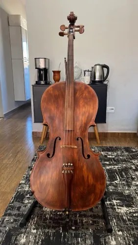 Violoncelo Nhureson