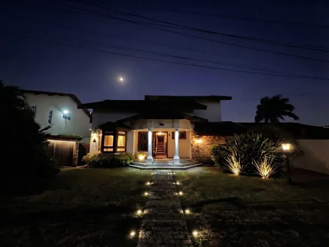 Casa com 4 dormitórios à venda, 320 m² por R$ 2.200.000,00 - Vista Alegre - Vinhedo/SP