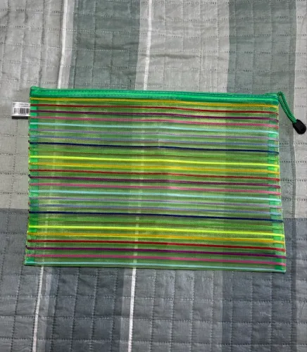 Estojo necessaire listrado verde 