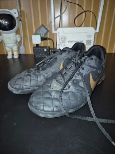chuteira society nike