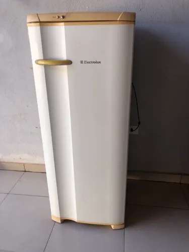 Geladeira pequeno