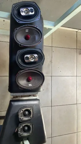 Par de 6x9 Pioneer mais par de 6x9 Taiger mais par de tweeters JBL !