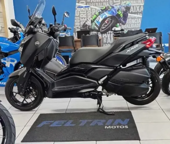 YAMAHA XMAX 250 CONNECTED