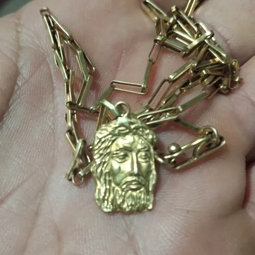Cordão de ouro