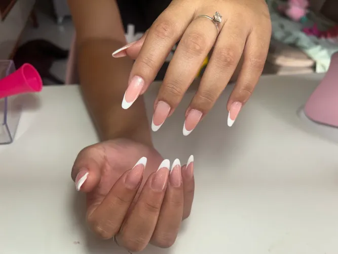 Alongamento de unhas