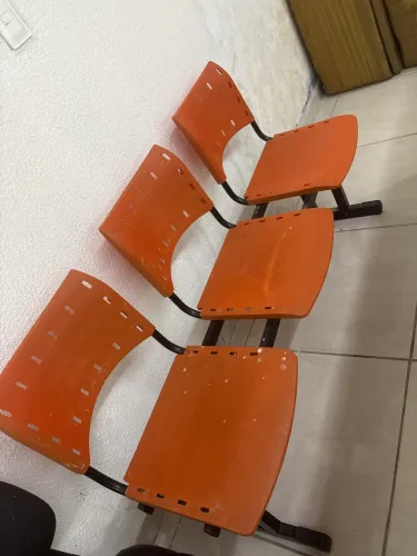 Cadeira com 3