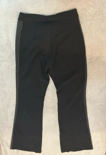 Calça social preta listrada 