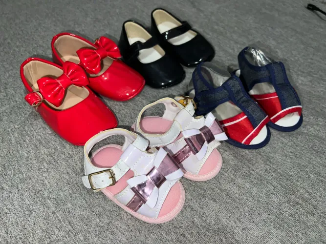 Lote 4 sapatinhos para bebê 0 a 12 meses
