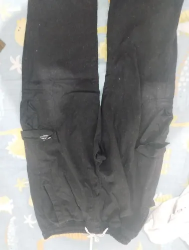 vende-se 2 calças cargo cada unidade por 60R$