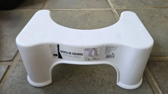 Banco de Cócoras para Banheiro