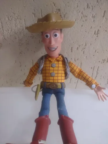 Boneco Xerife Woody