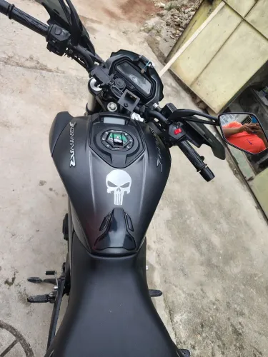 Bajaj dominar 400