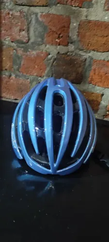 Capacete ciclismo poli sport ultra light Azul brilhante T -P
