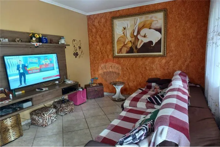 Casa com 3 quartos à venda no jardim Itamaraty em Artur Nogueira/SP.