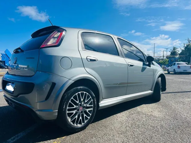 Fiat Punto Blackmotion 1.8 Flex 16V 5P. 2014