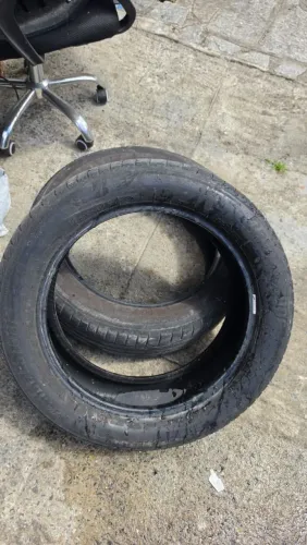 2 pneus Bridgestone 205 55 R17
