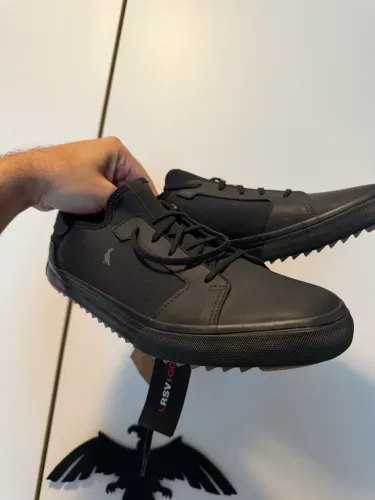 Tênis Reserva Neo Preto nº 43 - Novo