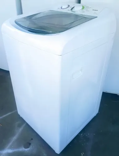 VENDO UMA MÁQUINA DE LAVAR ROUPA CONSUL 08KG