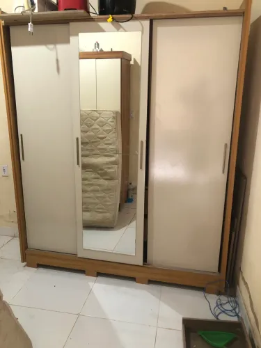 Guarda-roupa 500$ mais tem conversa!!