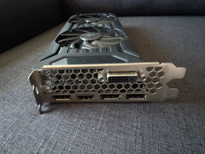 Placa de Vídeo GeForce GTX 1060 6GB