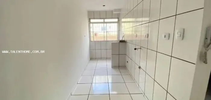Apartamento para Venda em Rolândia, Jardim Monte Carlo, 2 dormitórios, 1 banheiro, 1 vaga