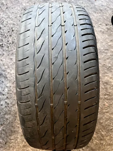 Pneus aro 20 225/35