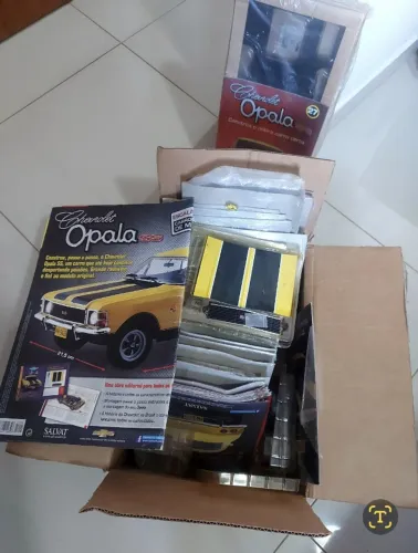 Coleção do Chevrolet Opala SS 1976 da Editora Salvat com 55 fascículos ..sem montar...
