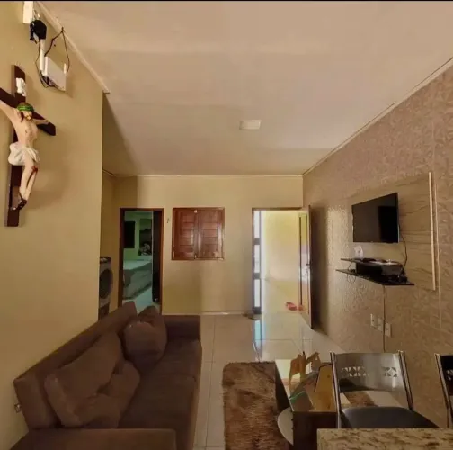 Vendo com urgência casa na Sacramenta (S) 