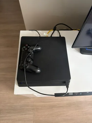 Ps4 slim 500 gb