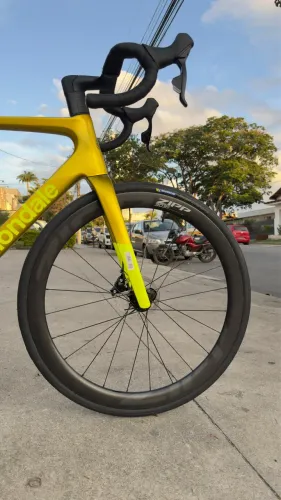 Cannondale supersix 3 zero ( com vários upgrades )