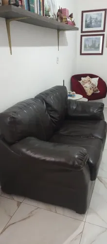 Sofá mais 2 puffs