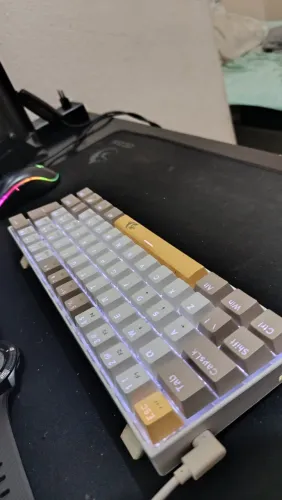 Teclado Mecânico Gamer Redragon Switch Brown, Layout 60%