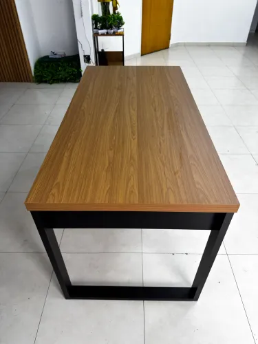 Mesa de Escritório de Madeira com Preto 135 cm