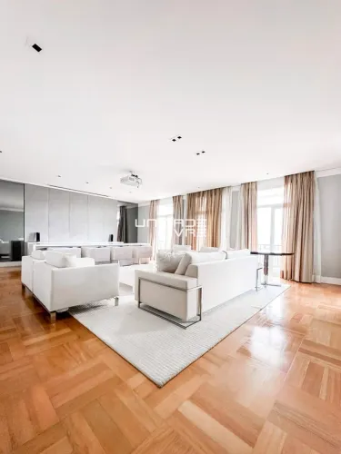 Apartamento Mobiliado, 4 Suítes, Varanda, Churrasqueira, 4 Vagas - Vila Oliveira