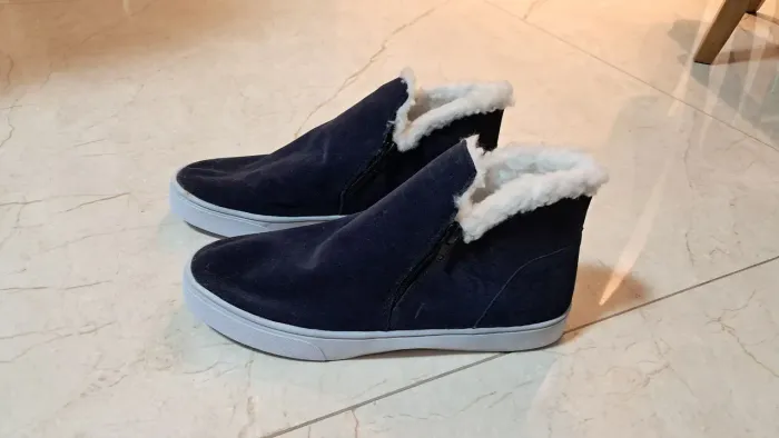 Bota para frio em camurça (nova)