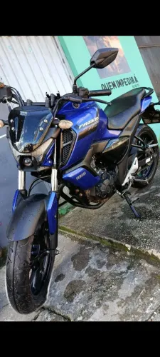Vendo fz15 selada quitada até 2027