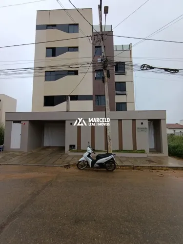 Vendo apto com 3/4 suítes com dependência completa e elevador no bairro Jd Cande