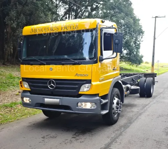 MB Atego 1725* - Ano 2011 modelo 12
