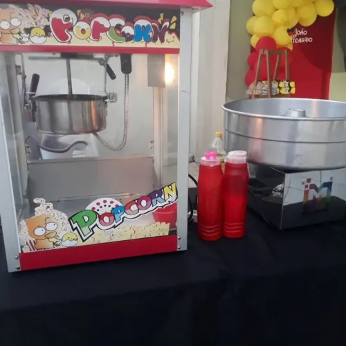 Algodão doce e pipoca 