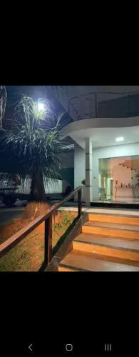 Sobrado para aluguel com 285 metros quadrados com 4 quartos em Jardins Madri - Goiânia - G