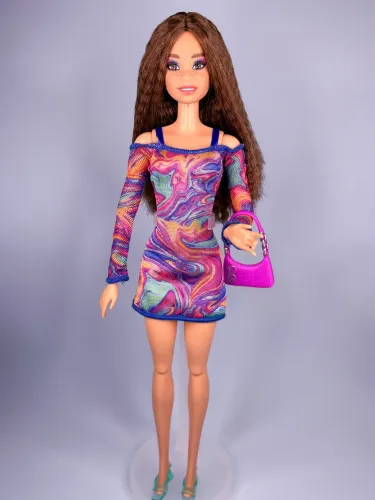 Boneca Barbie Fashionistas 206 com Sardas Articulada