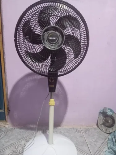 Vende-se ventilador