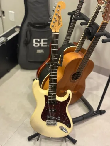 Guitarra Tagima T-805