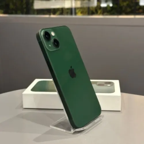iPhone 13