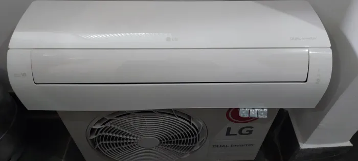 Vende-se ar condicionado LG Dual inverter 12mil btus
