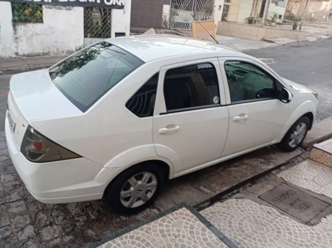 Ford Fiesta Sed. 1.6 8V Flex 4P 2013