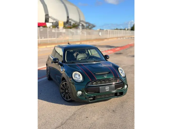 Mini Cooper S 2.0 Turbo 16V 3P Aut. 2015
