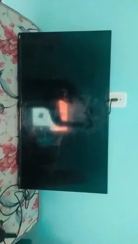 Vende-se uma tv smartv de 40