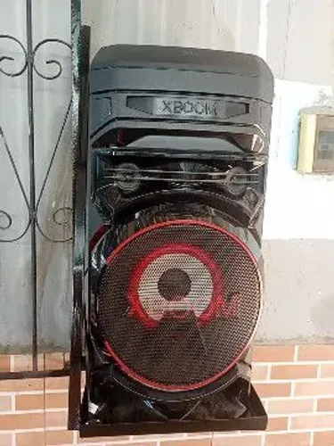 Caixa de som amplificada lg