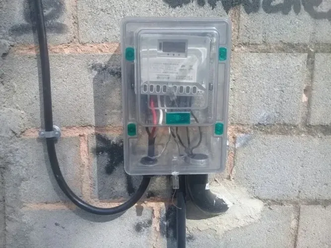ELETRICISTA: Projetos e instalações elétricas